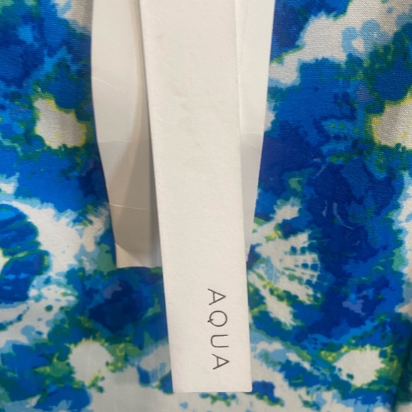 NWT aqua dress from Bloomingdale’s, size small, colors: blue, green, and white - Picture 7 of 8